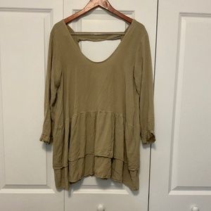 COLOR BLUE tan long sleeve dress size small